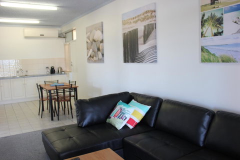 Seaview Sunset Holiday Apartments - Kempsey Accommodation 8
