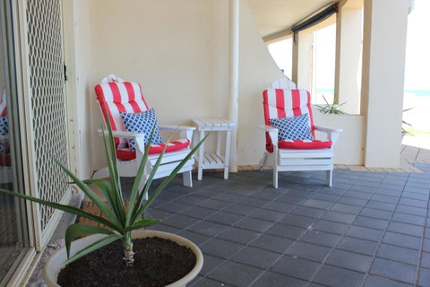 Seaview Sunset Holiday Apartments - Kempsey Accommodation 12