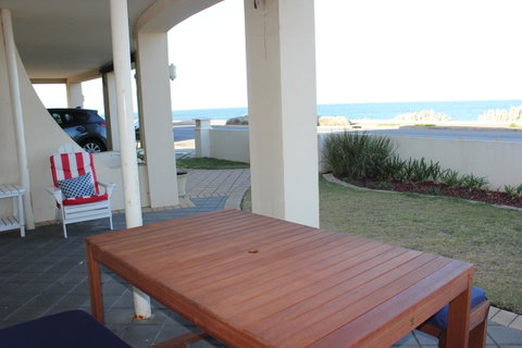 Seaview Sunset Holiday Apartments - Kempsey Accommodation 18