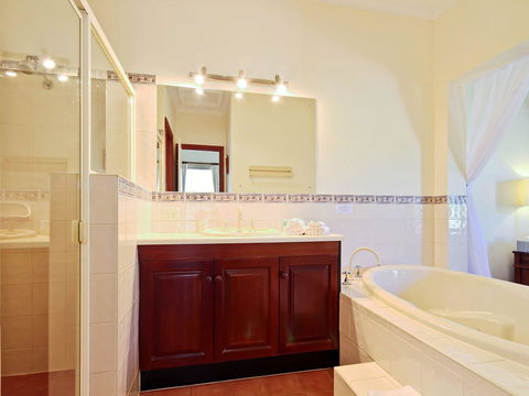 Wine And Roses Bed And Breakfast - Kempsey Accommodation 18