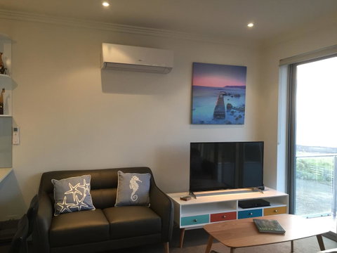 Penneshaw Oceanview Apartments - Kempsey Accommodation 7