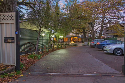 Hahndorf House B&B - Kempsey Accommodation 14