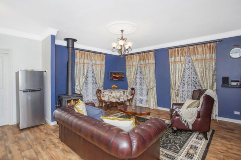 Hahndorf House B&B - Kempsey Accommodation 4