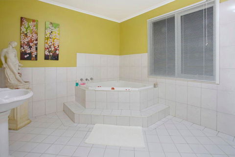 Hahndorf House B&B - Kempsey Accommodation 5