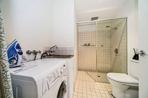 York Apartments - Kempsey Accommodation 14