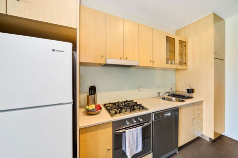 York Apartments - Kempsey Accommodation 11
