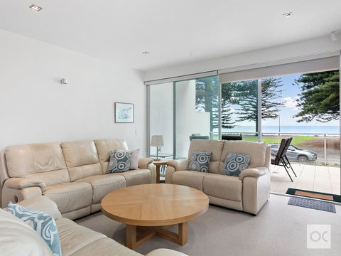 Breeze Beachfront Apartment - Kempsey Accommodation 27