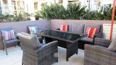 Bayview Beachfront Apartments, In Town Right On The Beach - Kempsey Accommodation 24
