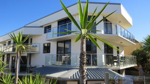 Bayview Beachfront Apartments, In Town Right On The Beach - Kempsey Accommodation 14