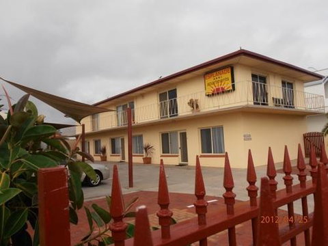 Esplanade Apartments At West Beach - Kempsey Accommodation 0