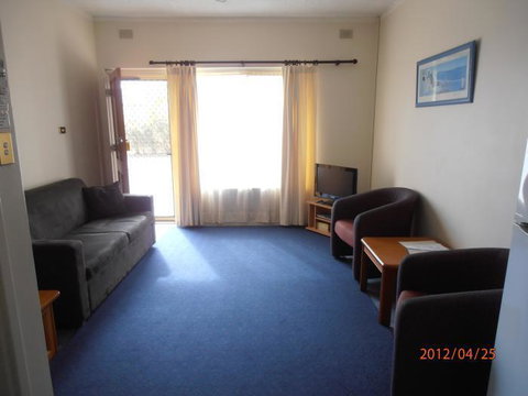Esplanade Apartments At West Beach - Kempsey Accommodation 12