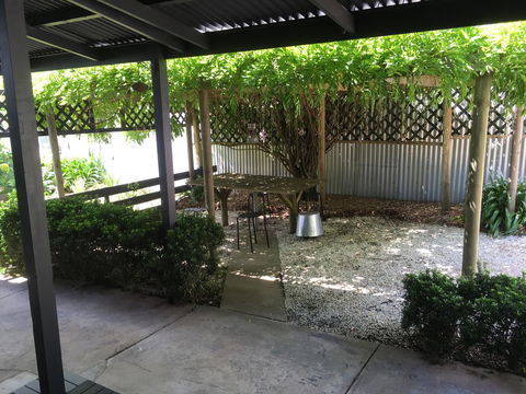 Hilltop Too - Kempsey Accommodation 11