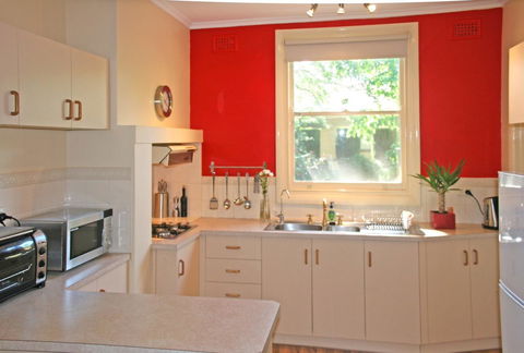 Oats Cottage - Kempsey Accommodation 10