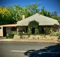 Oats Cottage - Kempsey Accommodation
