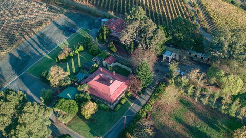 Vineyard Cottage BnB - Kempsey Accommodation 1