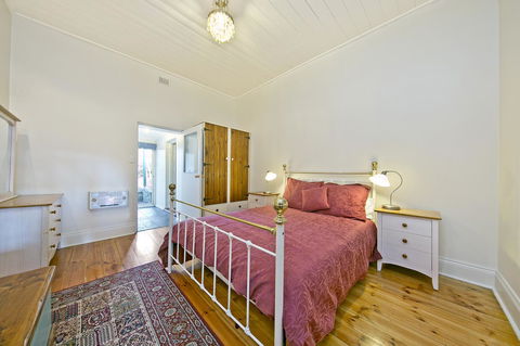 Vineyard Cottage BnB - Kempsey Accommodation 2