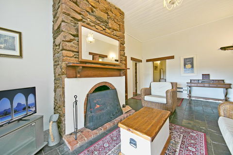 Vineyard Cottage BnB - Kempsey Accommodation 14