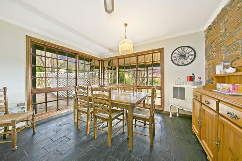 Vineyard Cottage BnB - Kempsey Accommodation 4