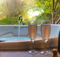 Adelaide Hills Retreats - Kempsey Accommodation