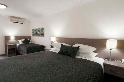 Loxton Community Hotel Motel - Kempsey Accommodation 11