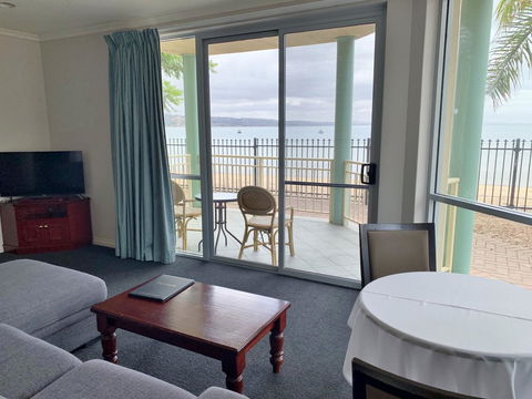 Hilton Beachfront Motel - Kempsey Accommodation 3