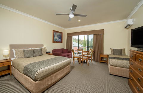 Clare Country Club - Kempsey Accommodation 18