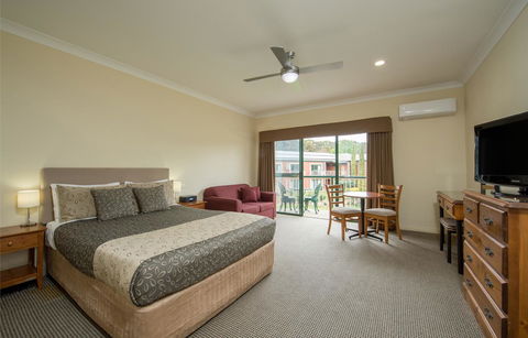 Clare Country Club - Kempsey Accommodation 22