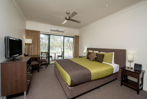 Clare Country Club - Kempsey Accommodation 25