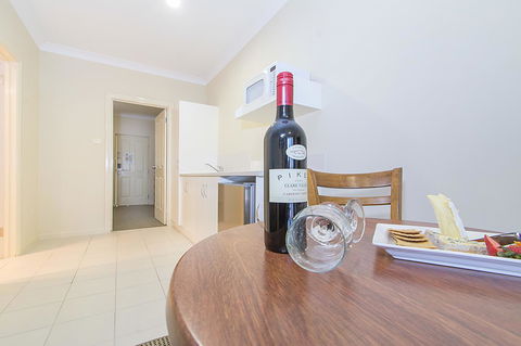 Clare Country Club - Kempsey Accommodation 11