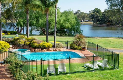 Clare Country Club - Kempsey Accommodation 3