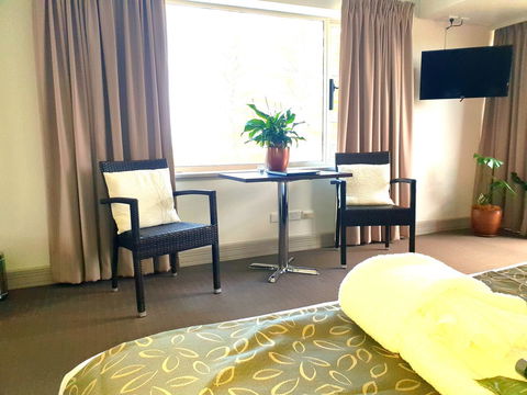 Nightcap At Hotel Victor - Kempsey Accommodation 10
