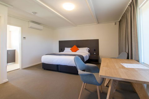 Mick O\'Sheas - Kempsey Accommodation 29