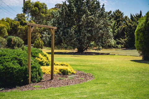 Mick O\'Sheas - Kempsey Accommodation 34