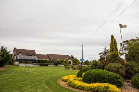 Mick O\'Sheas - Kempsey Accommodation 35