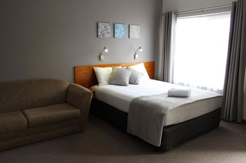 105 On The Park - Kempsey Accommodation 1
