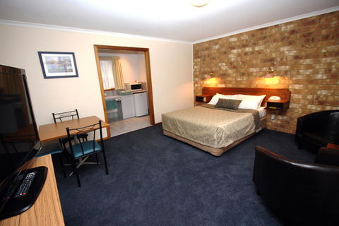 Clare Central - Kempsey Accommodation 16