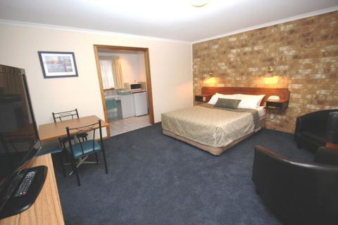 Clare Central - Kempsey Accommodation 12