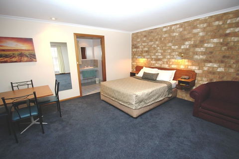 Clare Central - Kempsey Accommodation 22