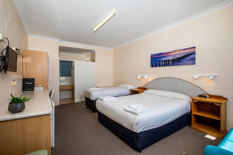 Blue Seas Motel - Kempsey Accommodation 3