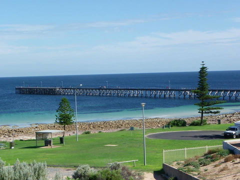 Relax On Par - Kempsey Accommodation 2