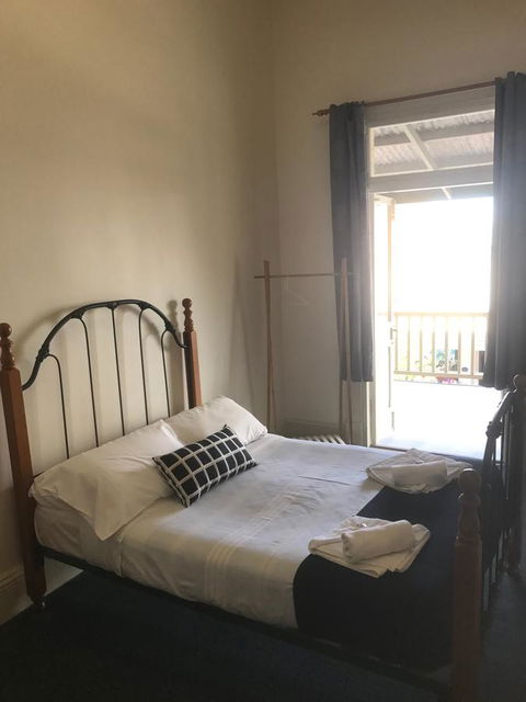 Grosvenor Hotel - Kempsey Accommodation 3