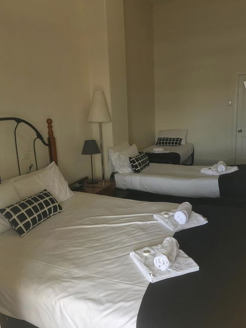 Grosvenor Hotel - Kempsey Accommodation 4