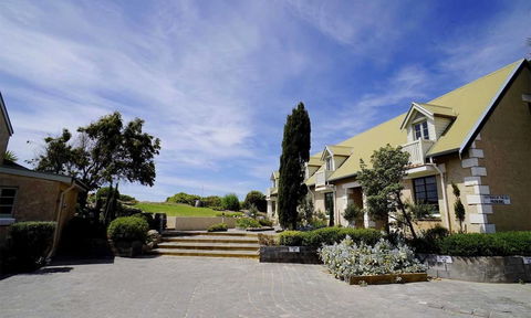 Caledonian Inn - Kempsey Accommodation 0