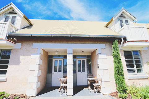Caledonian Inn - Kempsey Accommodation 10