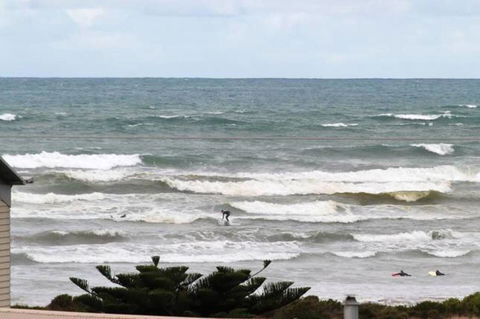 SeaWatch-Sea Views - Kempsey Accommodation 2
