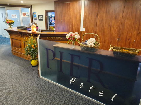 Pier Hotel Port Lincoln - Kempsey Accommodation 1