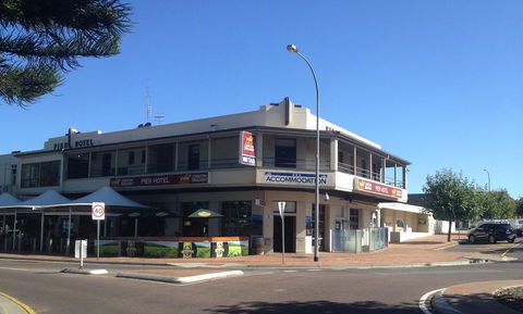 Pier Hotel Port Lincoln - Kempsey Accommodation 0