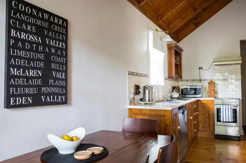 Clare Valley Heritage Retreat - Kempsey Accommodation 4