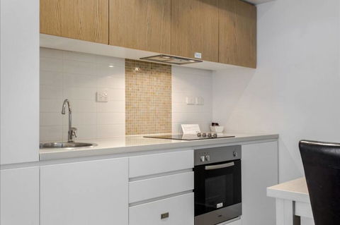 Hi 5 Stars Luxury Adelaide City Apartment - Kempsey Accommodation 6