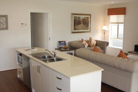 C And C Tanunda - Kempsey Accommodation 12